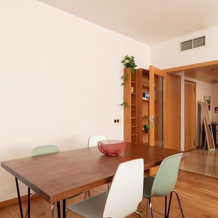 Modern Apartment In Parque Das Nacoes Lisbon Exterior photo